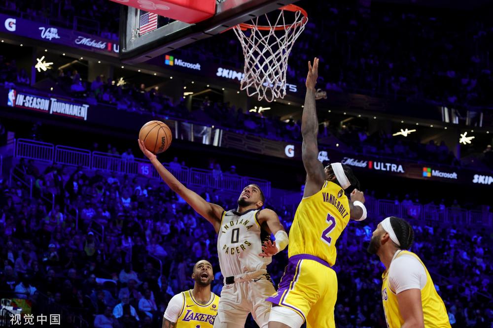 技舞台上 技舞台上