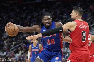 在下半场继 在下半场继